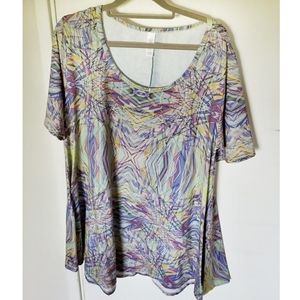 Lularoe Classic Tee Large Geometric Pastels